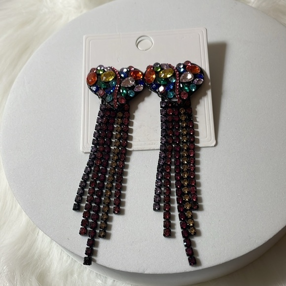 Zara Heart Crystal Dangle Earrings - Picture 5 of 12